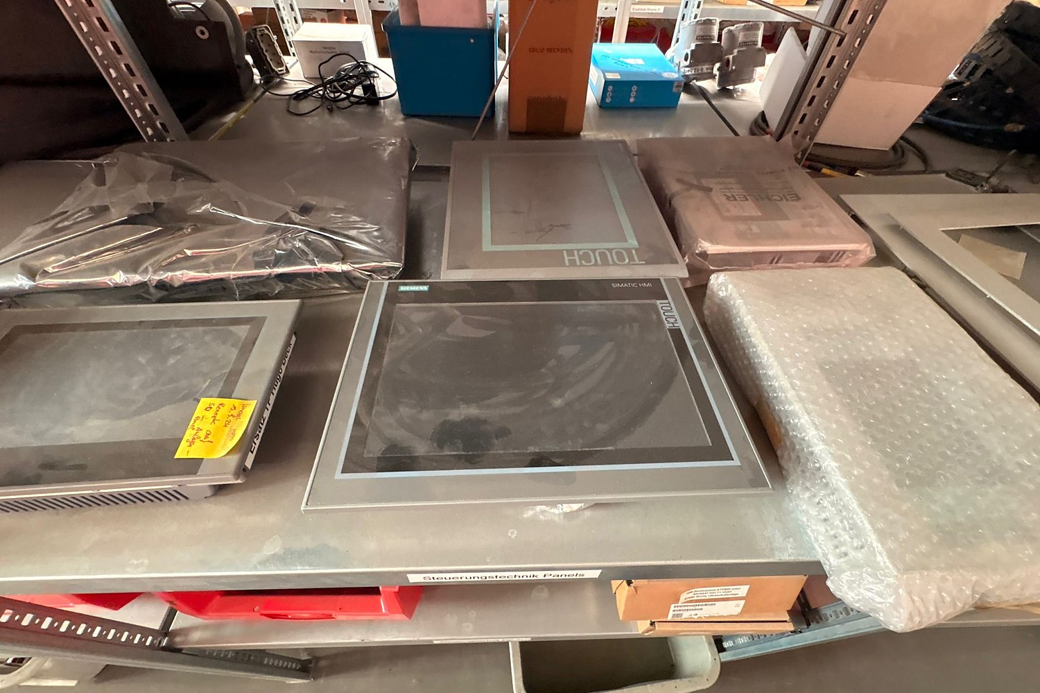 HMI Panels und Displays